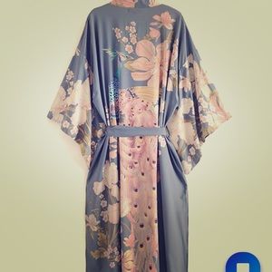 16W Blue Lagoon Peacock Kimono Robe